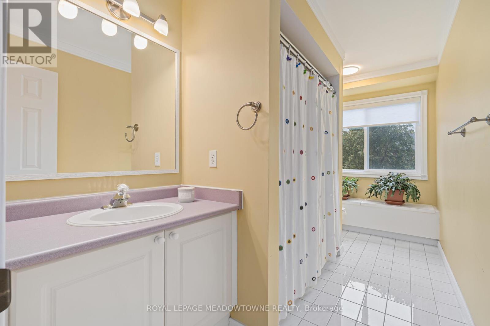 44 James Young Drive, Halton Hills, Ontario  L7G 5S5 - Photo 29 - W12454086