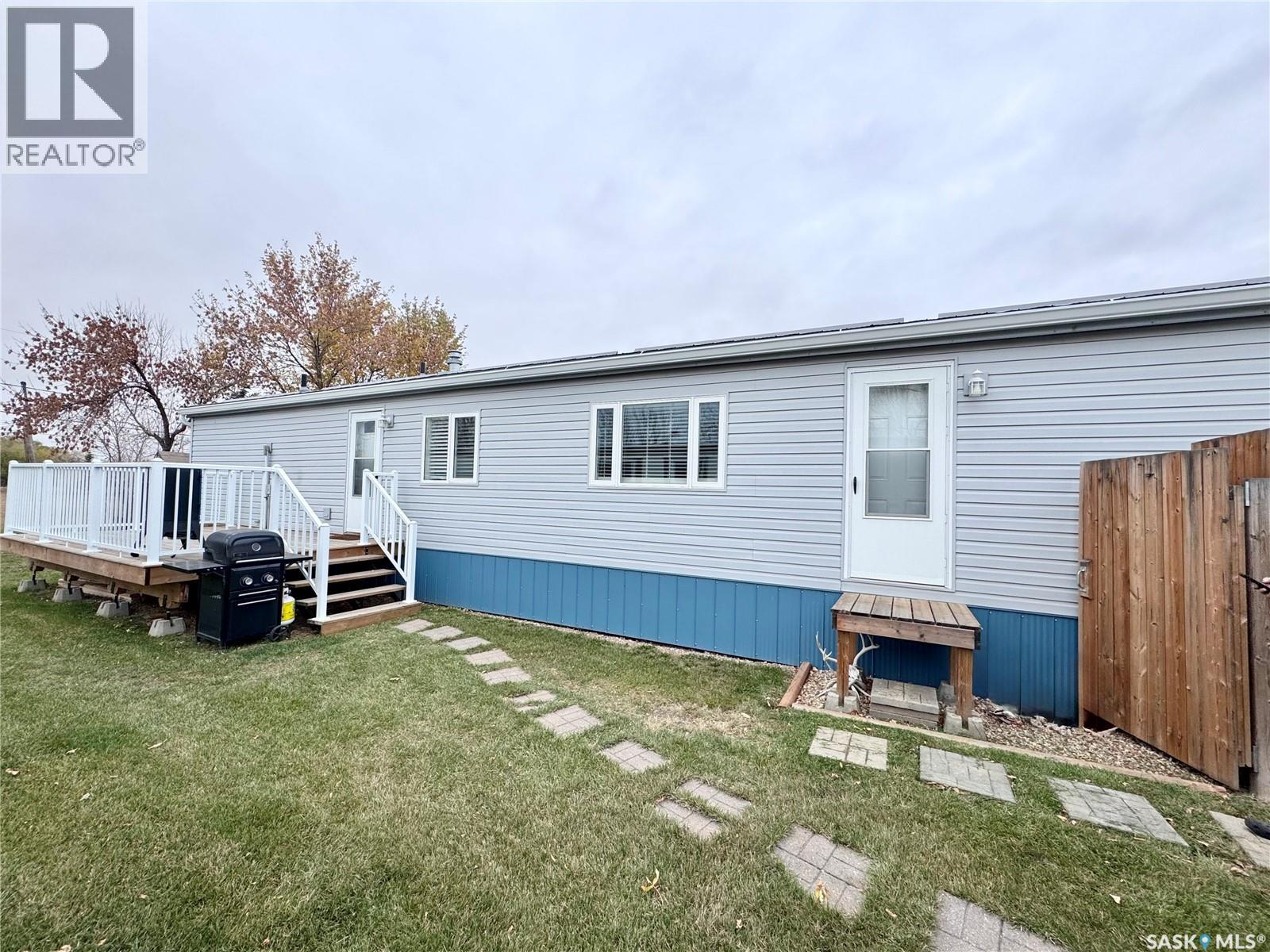 N 105 Rouleau Street N, Rouleau, Saskatchewan  S0G 4H0 - Photo 2 - SK021003