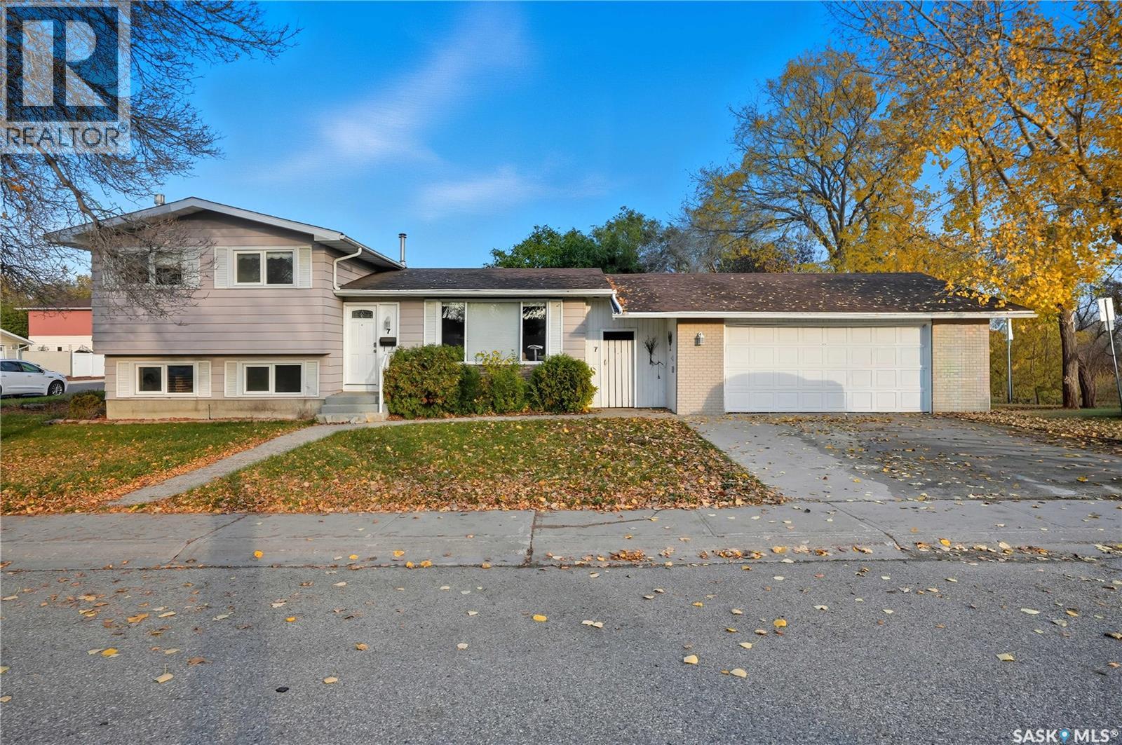 7 University Park DRIVE, regina, Saskatchewan