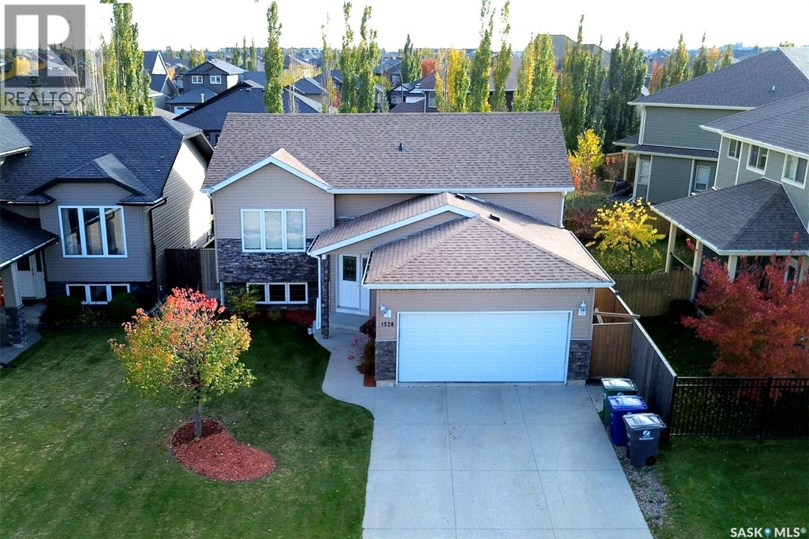 1526 Paton Crescent, Saskatoon, Saskatchewan  S7W 0C3 - Photo 3 - SK020803
