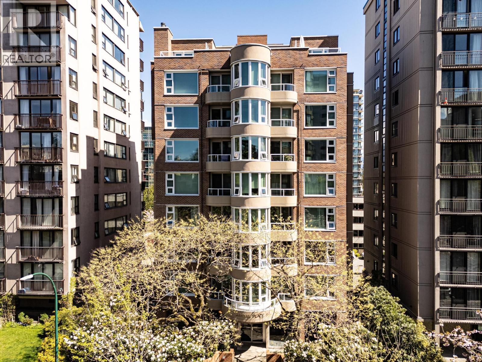 203 1845 Robson Street, Vancouver, British Columbia  V6G 1E4 - Photo 2 - R3058775