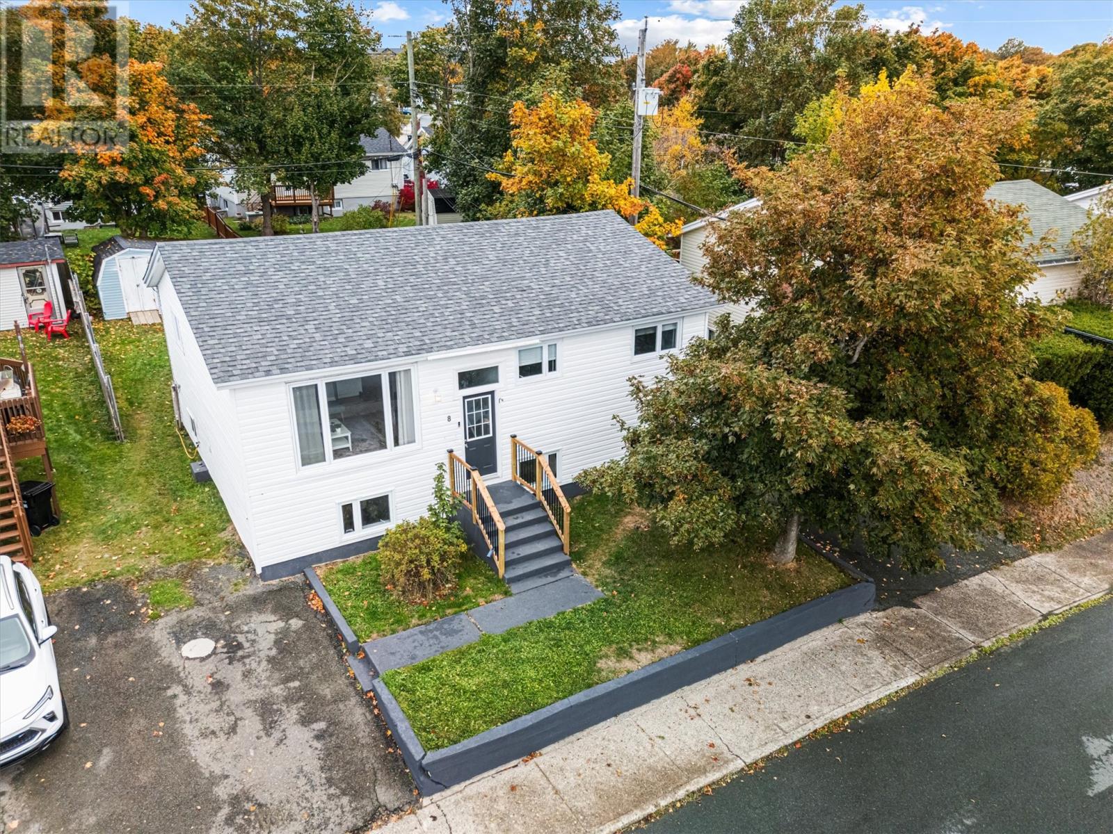 8 Lloyd Crescent, St Johns, Newfoundland & Labrador  A1E 2H8 - Photo 2 - 1291525