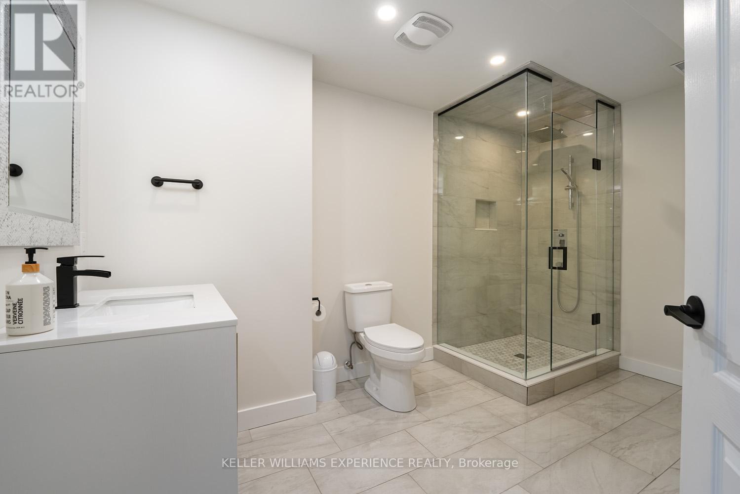 2199 Dawson Crescent W, Innisfil, Ontario  L9S 0G9 - Photo 24 - N12463428