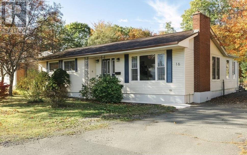 16 Howland Drive, Lower Sackville, Nova Scotia  B4C 1S6 - Photo 1 - 202525750