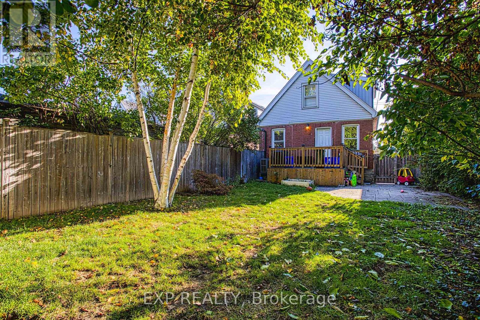 35 Cope Street, Hamilton, Ontario  L8H 5A8 - Photo 23 - X12466032