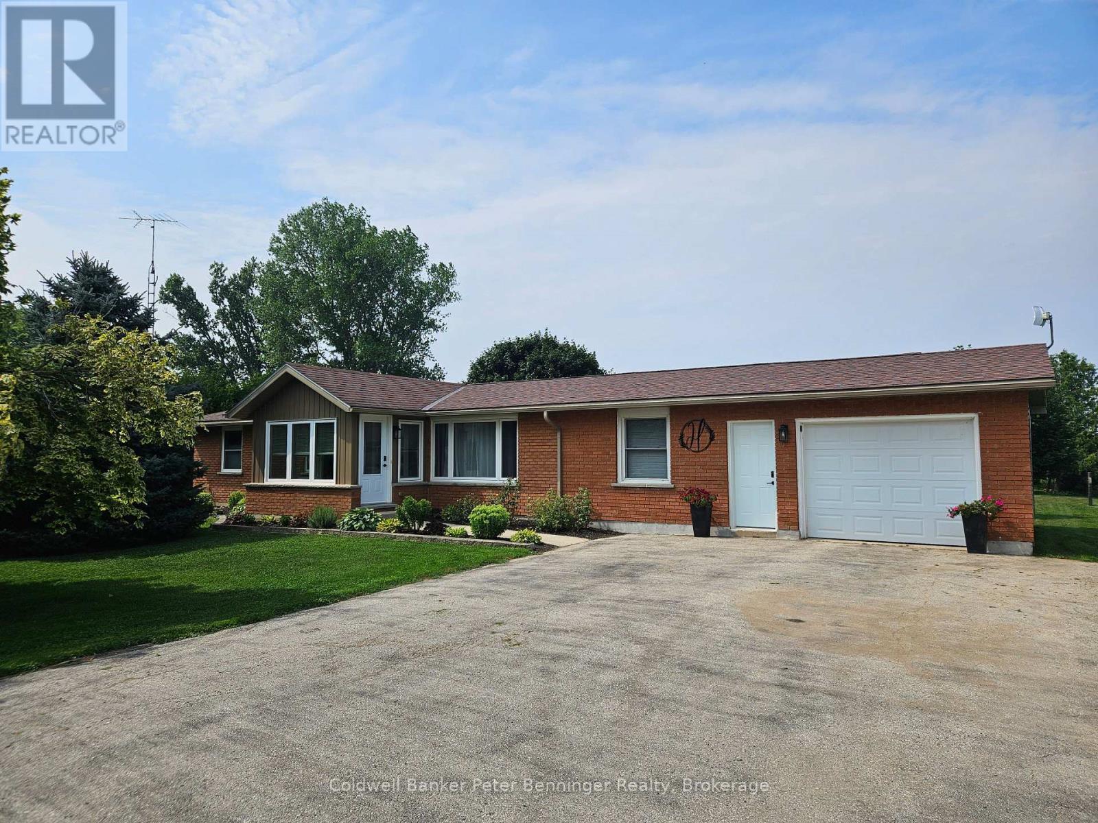 302 CONCESSION 2 NDR W, Brockton, Ontario