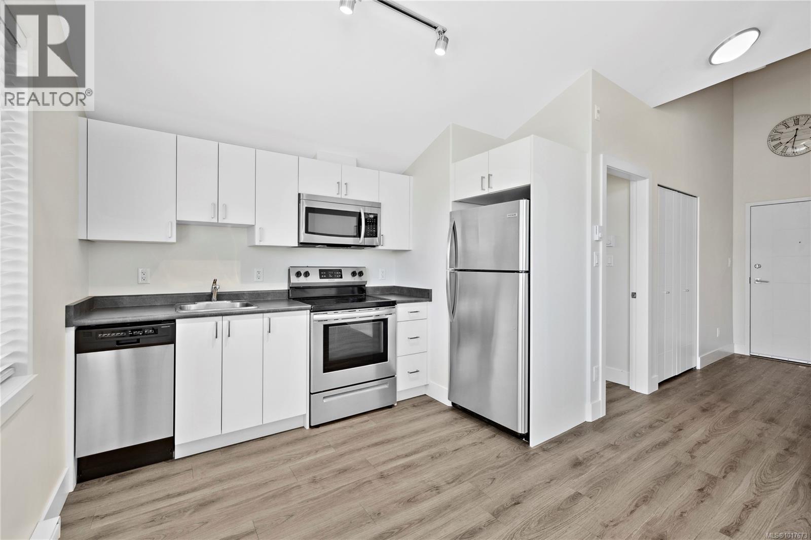 206 4535 Uplands Dr, Nanaimo, British Columbia  V9T 6M8 - Photo 9 - 1017673