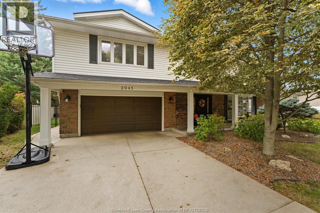 Property at 2945 ORION CRESCENT image 2