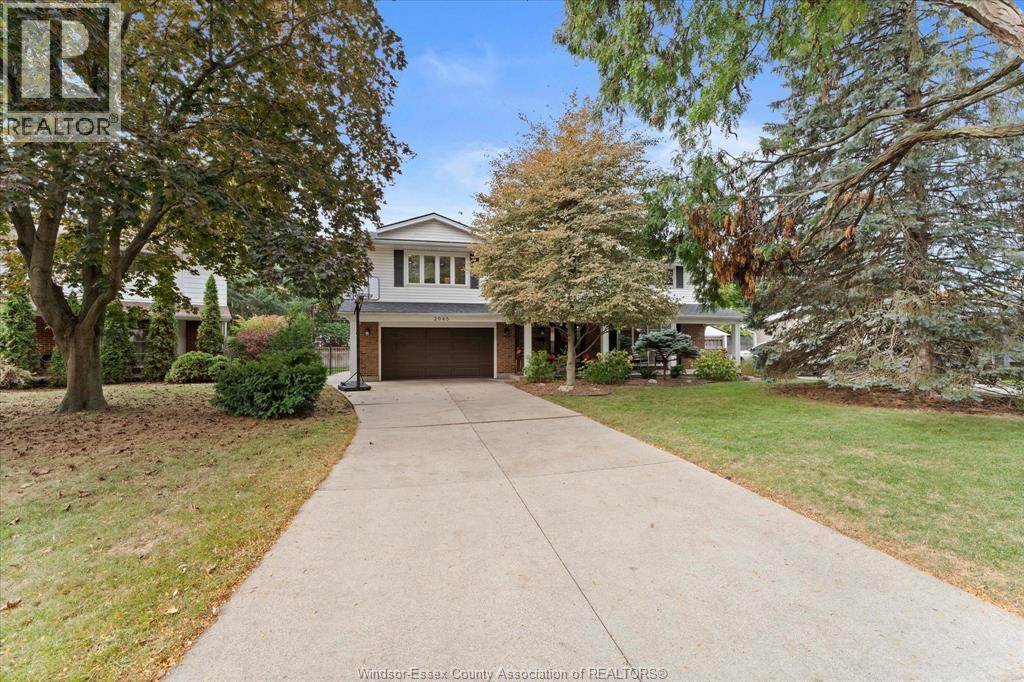 Property at 2945 ORION CRESCENT image 3