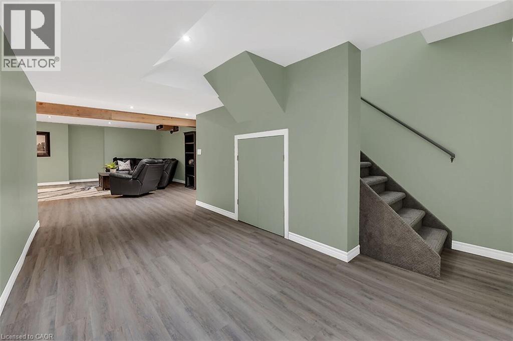 4 Moonstone Court, Hamilton, Ontario  L9B 2Y1 - Photo 34 - 40747071