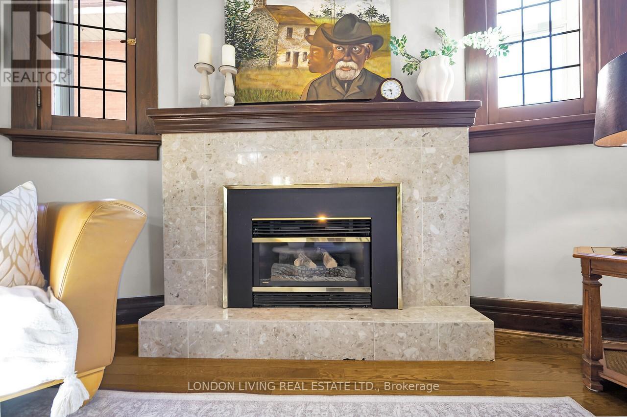 34 Marley Place, London South, Ontario  N6C 3T2 - Photo 6 - X12466262