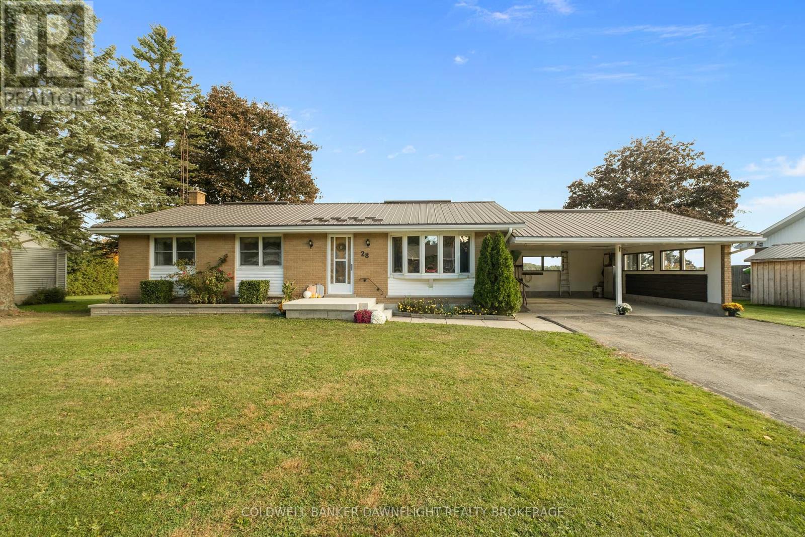 28 BRANDON STREET, Morris Turnberry, Ontario