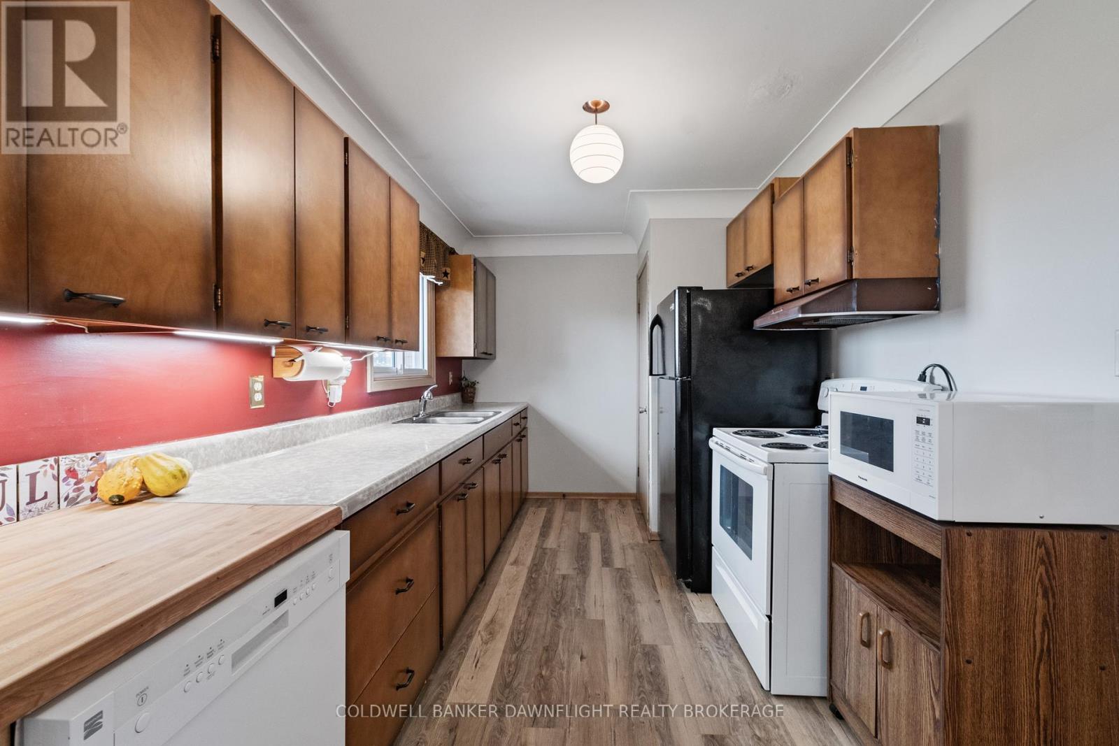 28 Brandon Street, Morris Turnberry, Ontario  N0G 1H0 - Photo 13 - X12466279