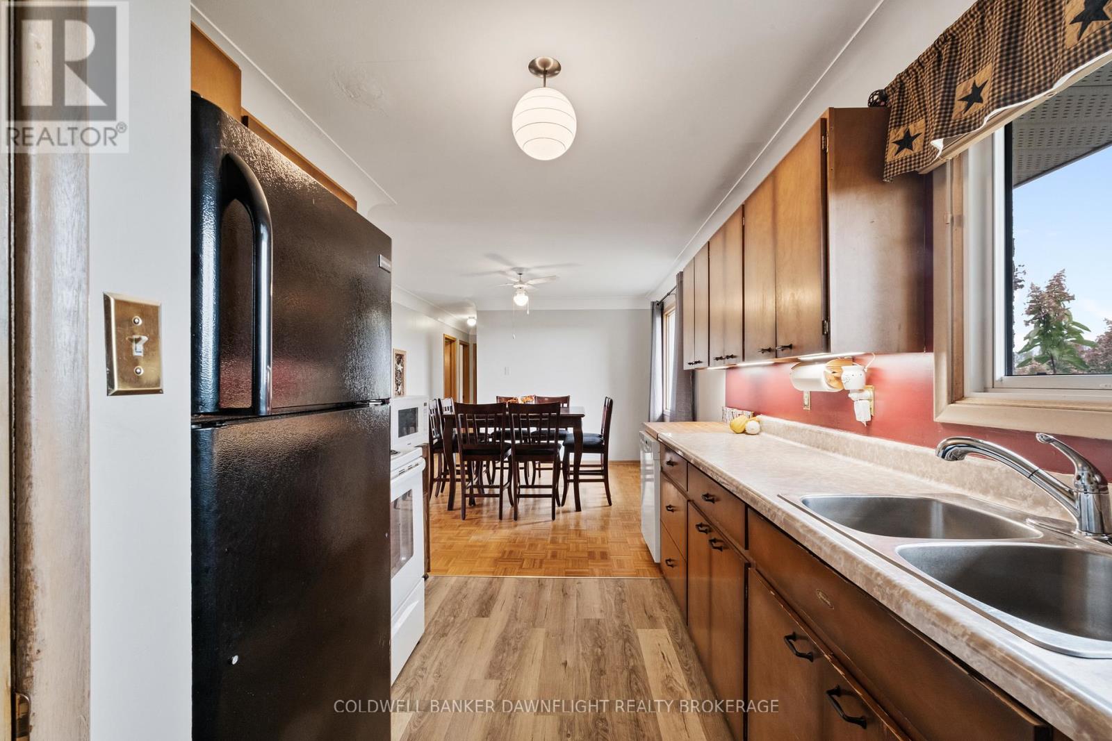 28 Brandon Street, Morris Turnberry, Ontario  N0G 1H0 - Photo 14 - X12466279