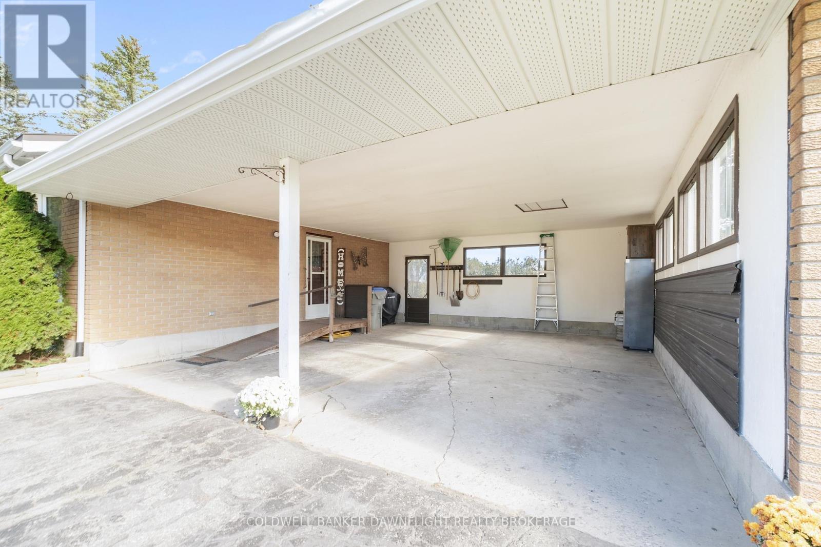 28 Brandon Street, Morris Turnberry, Ontario  N0G 1H0 - Photo 4 - X12466279