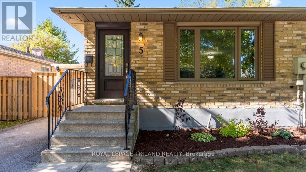 5 High Street, St. Thomas, Ontario  N5R 5R6 - Photo 2 - X12466295