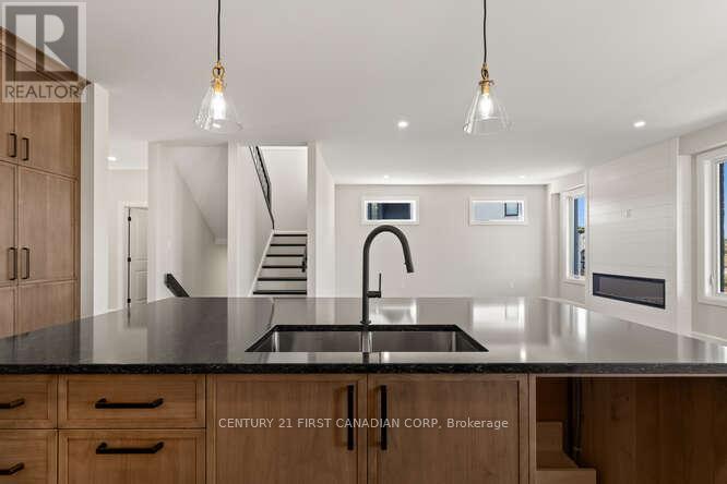 2254 Linkway Boulevard, London South, Ontario  N6K 0K9 - Photo 19 - X12466304