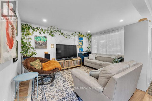 616 Grosvenor Street, London East, Ontario  N5Y 3T4 - Photo 6 - X12466308