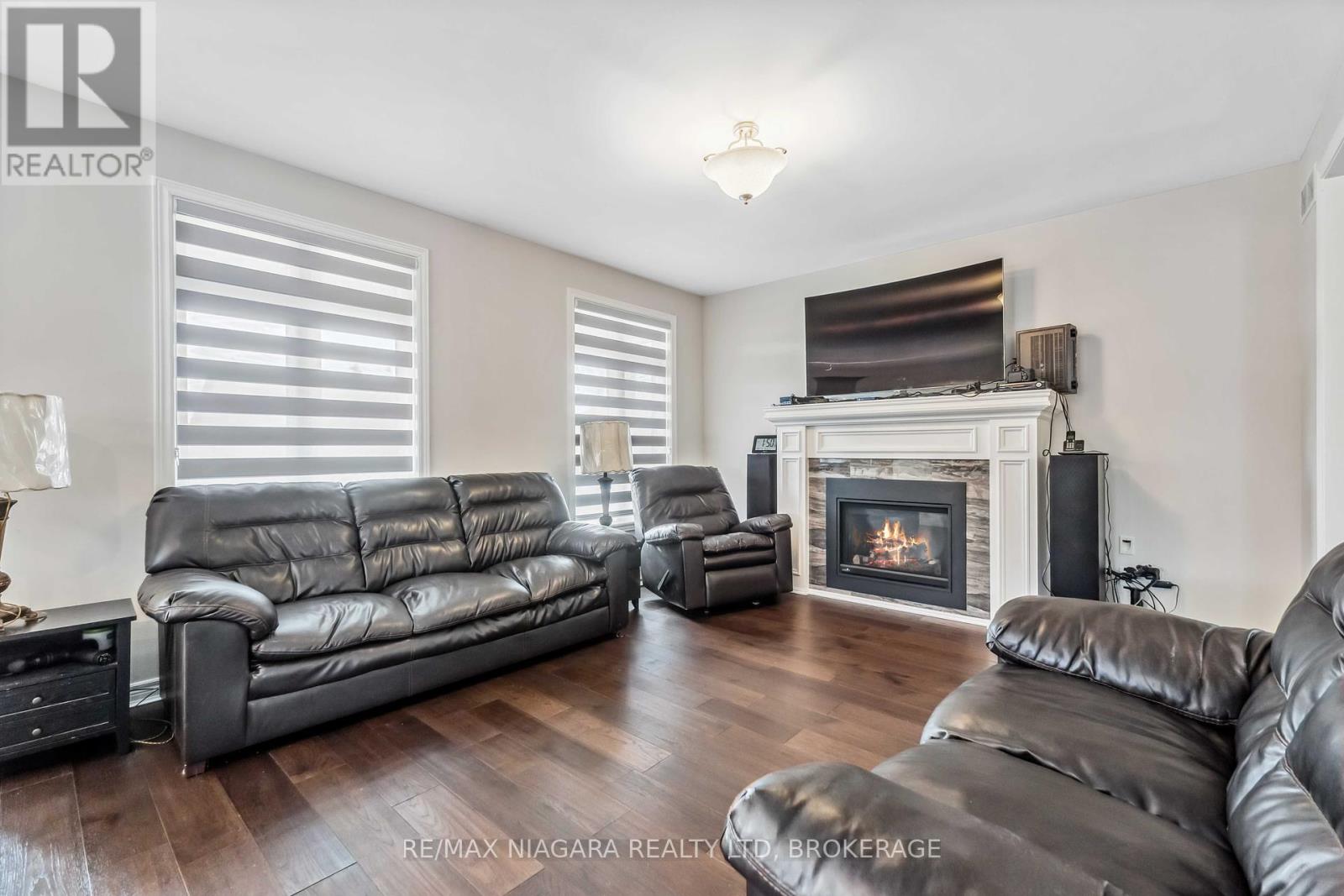 1 Hopkins Street, Thorold, Ontario  L2V 0E6 - Photo 21 - X12466325