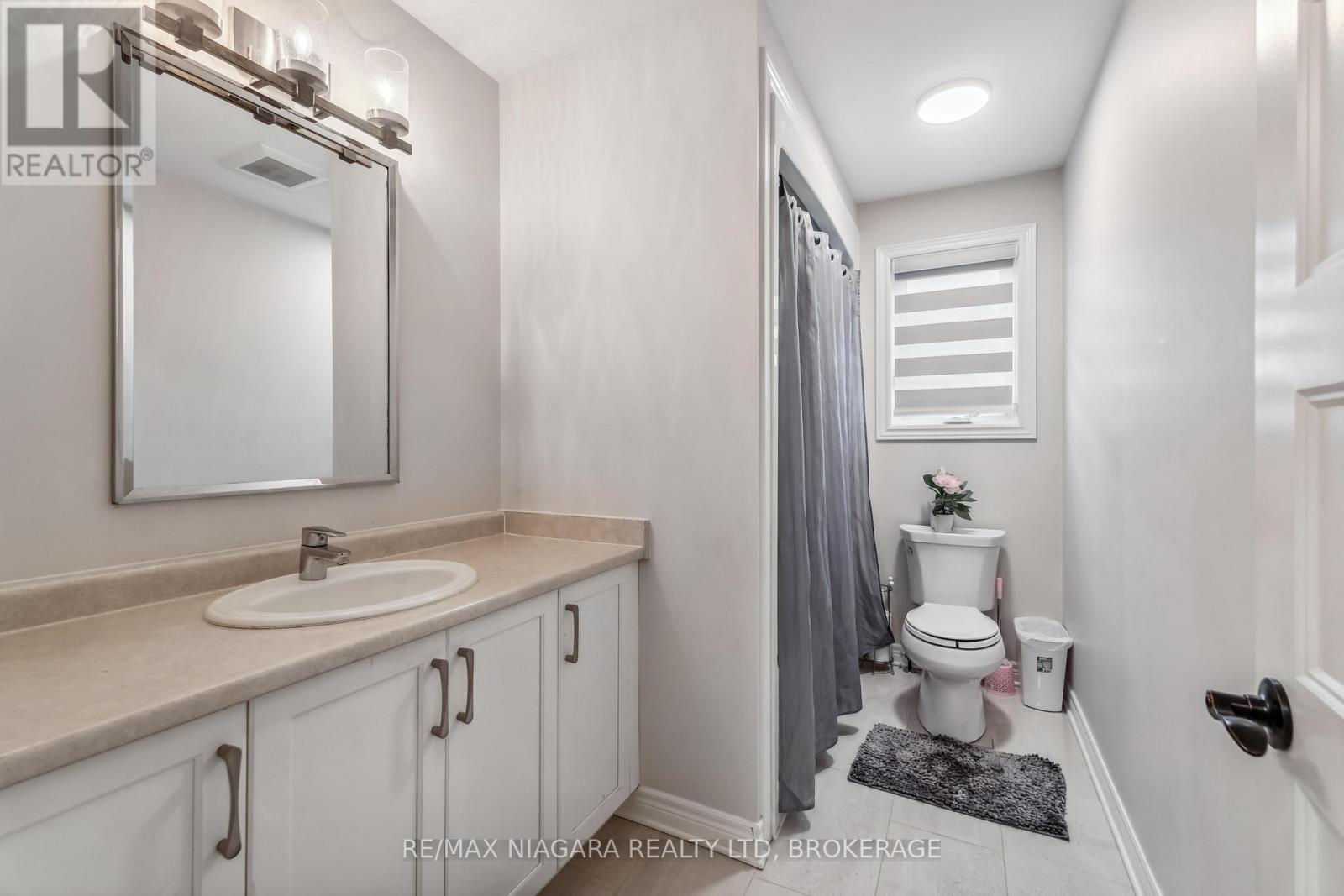 1 Hopkins Street, Thorold, Ontario  L2V 0E6 - Photo 43 - X12466325
