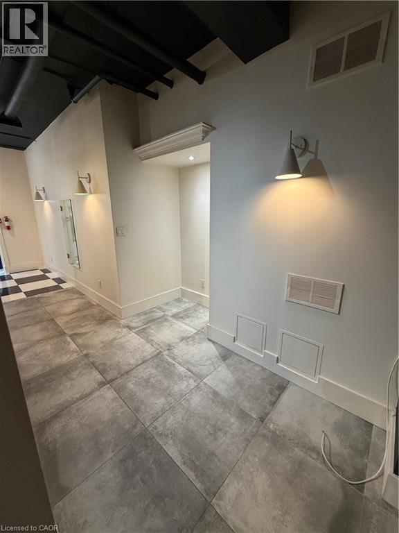 390 Martha Street, Burlington, Ontario  L7R 0A5 - Photo 6 - 40779454
