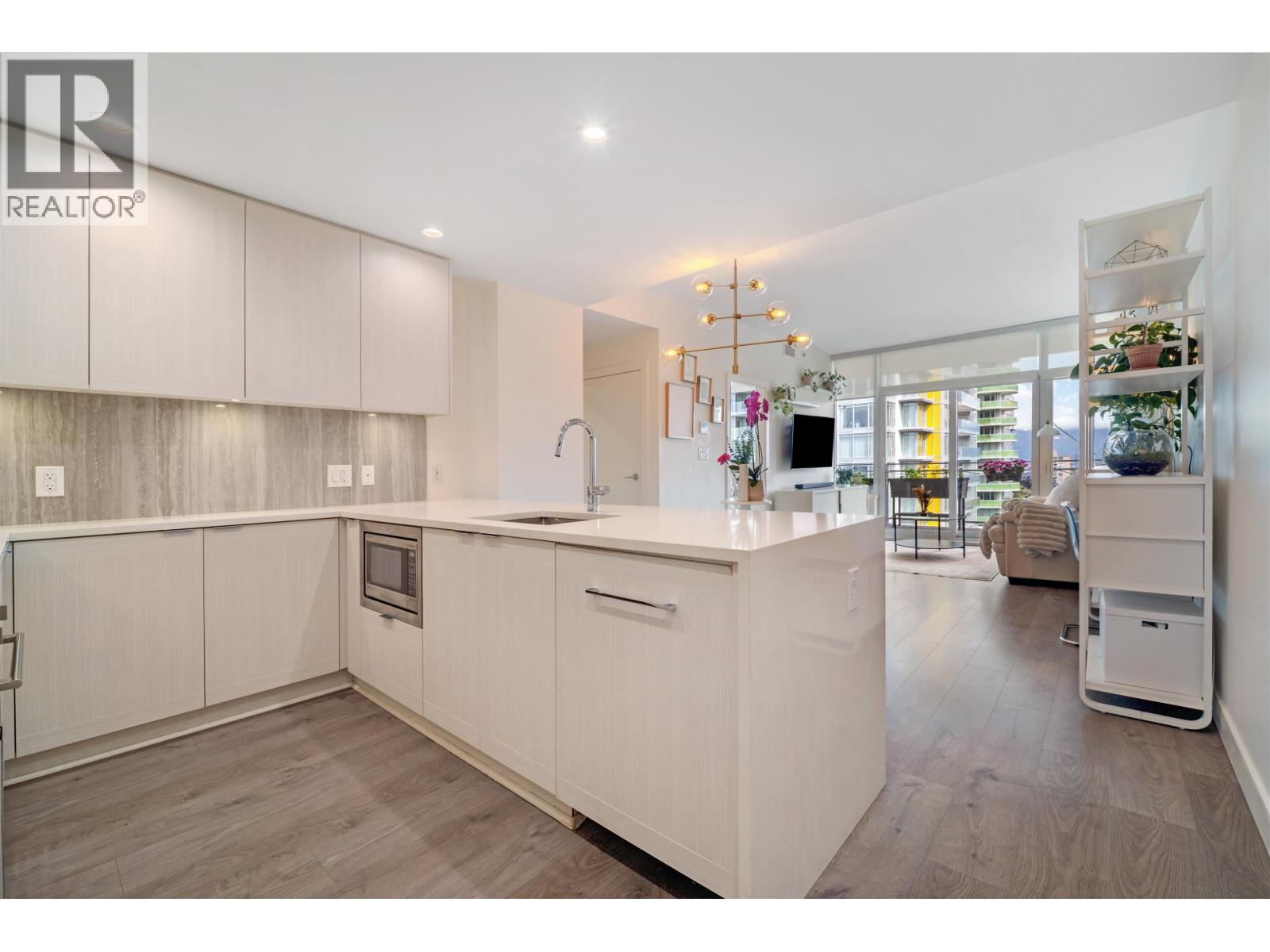 1401 5051 Imperial Street, Burnaby, British Columbia  V5J 0J3 - Photo 5 - R3059149