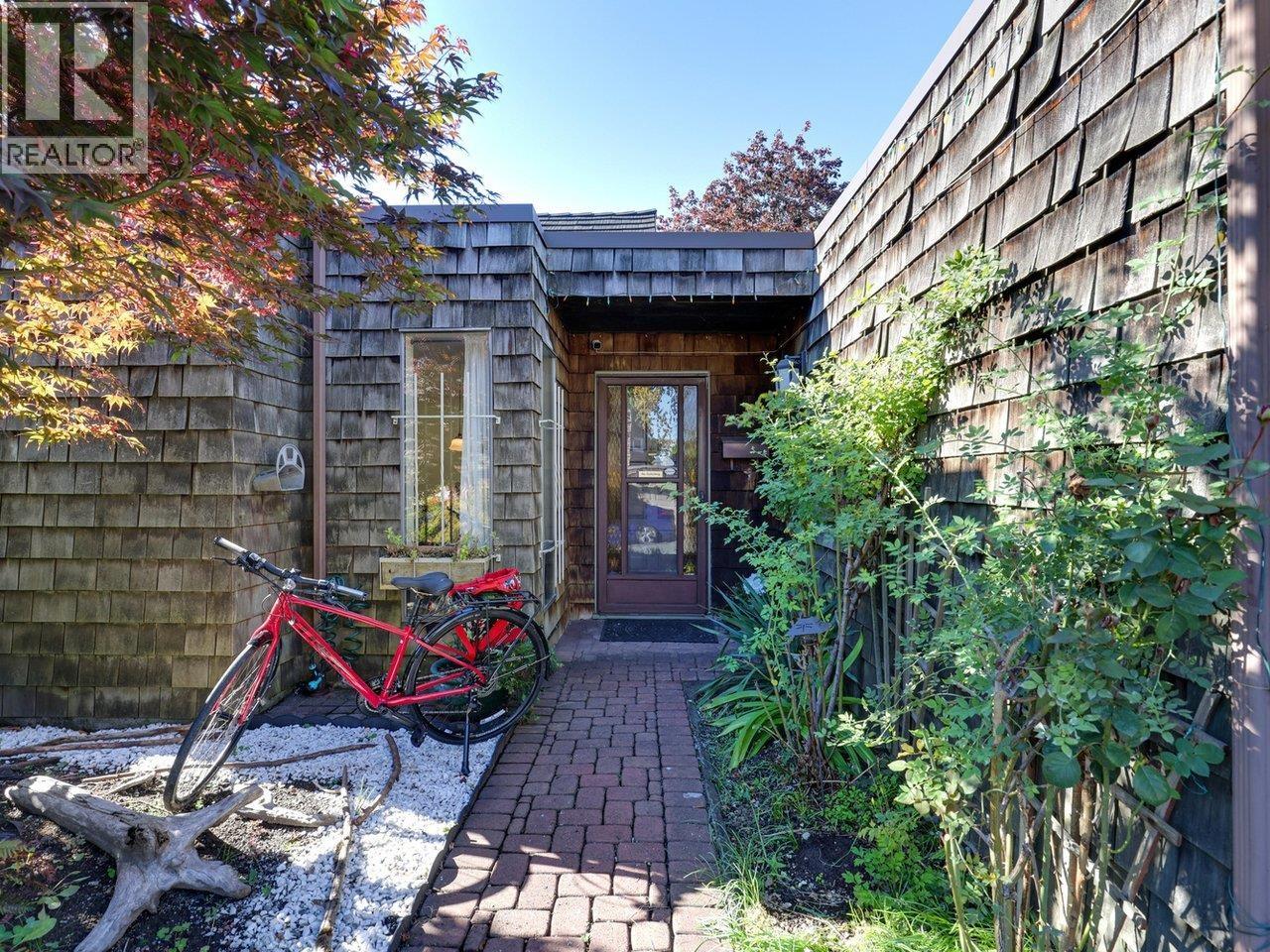 7847 Marchwood Place, Vancouver, British Columbia  V5S 4A6 - Photo 3 - R3058580