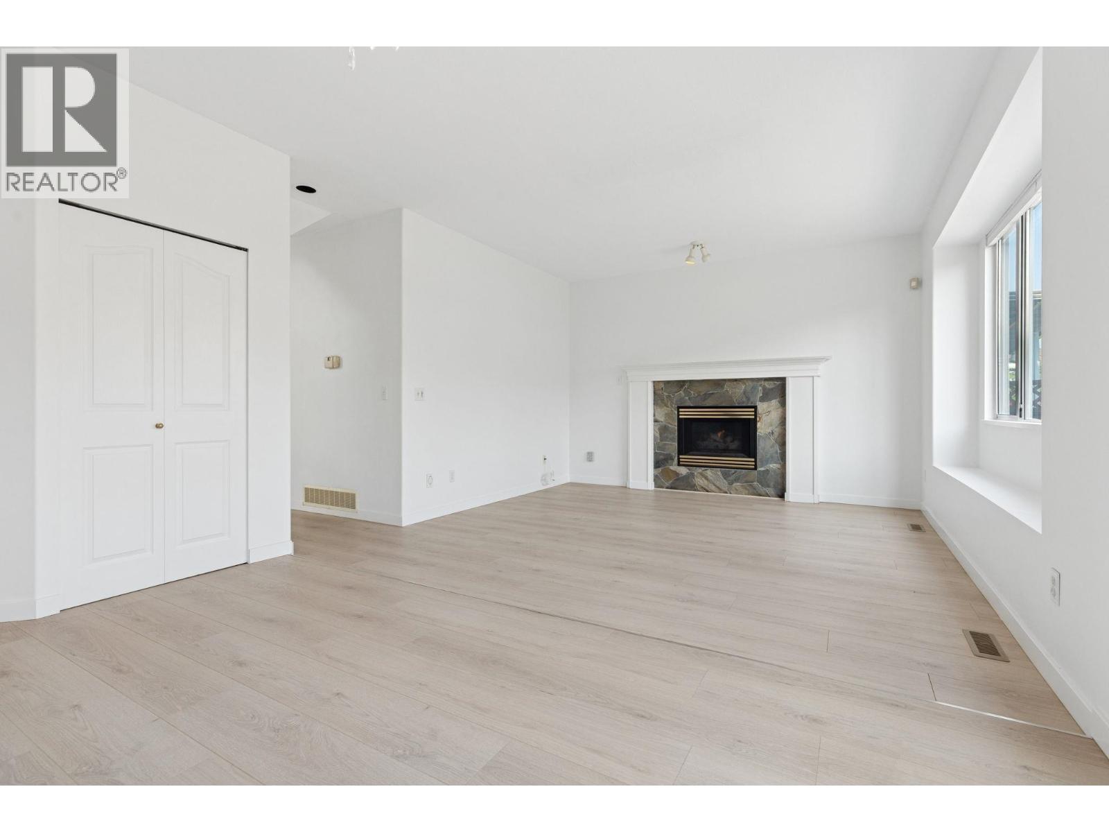 1239 Thames Close, Port Coquitlam, British Columbia  V3B 7X9 - Photo 8 - R3059158