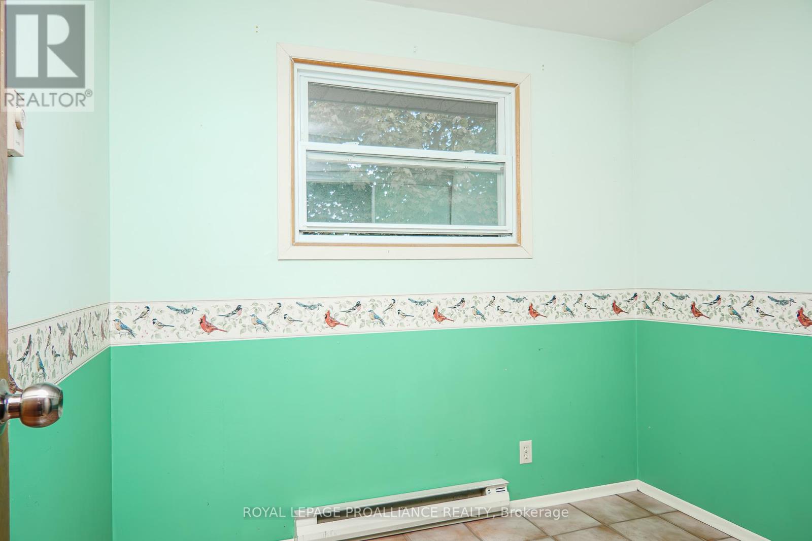 207d North Park Street, Belleville, Ontario K8P 4T9 - Photo 17 - X12466263