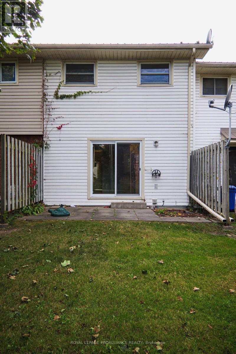 207d North Park Street, Belleville, Ontario K8P 4T9 - Photo 27 - X12466263