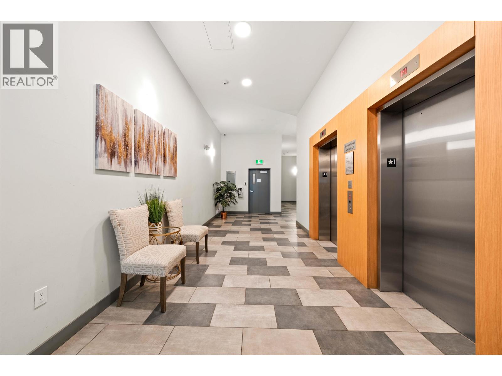Ph3 6283 Kingsway, Burnaby, British Columbia  V5J 0H3 - Photo 2 - R3059152
