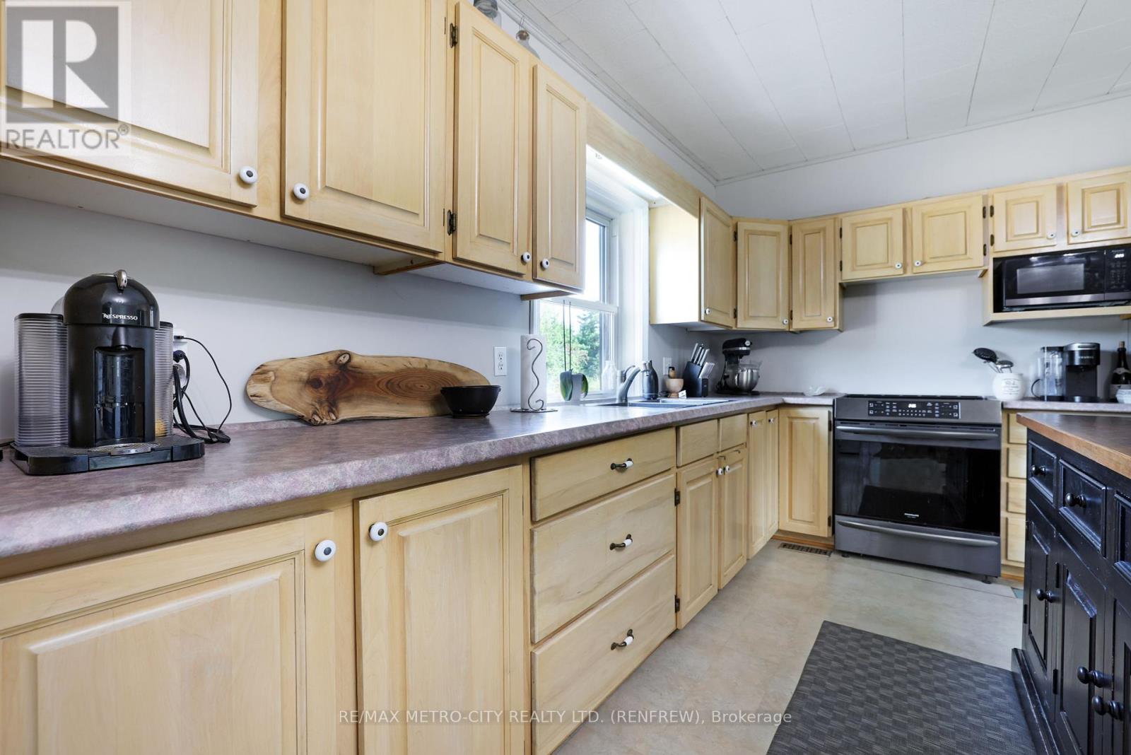 620 A Yantha Road, Horton, Ontario  K7V 3Z4 - Photo 13 - X12407237