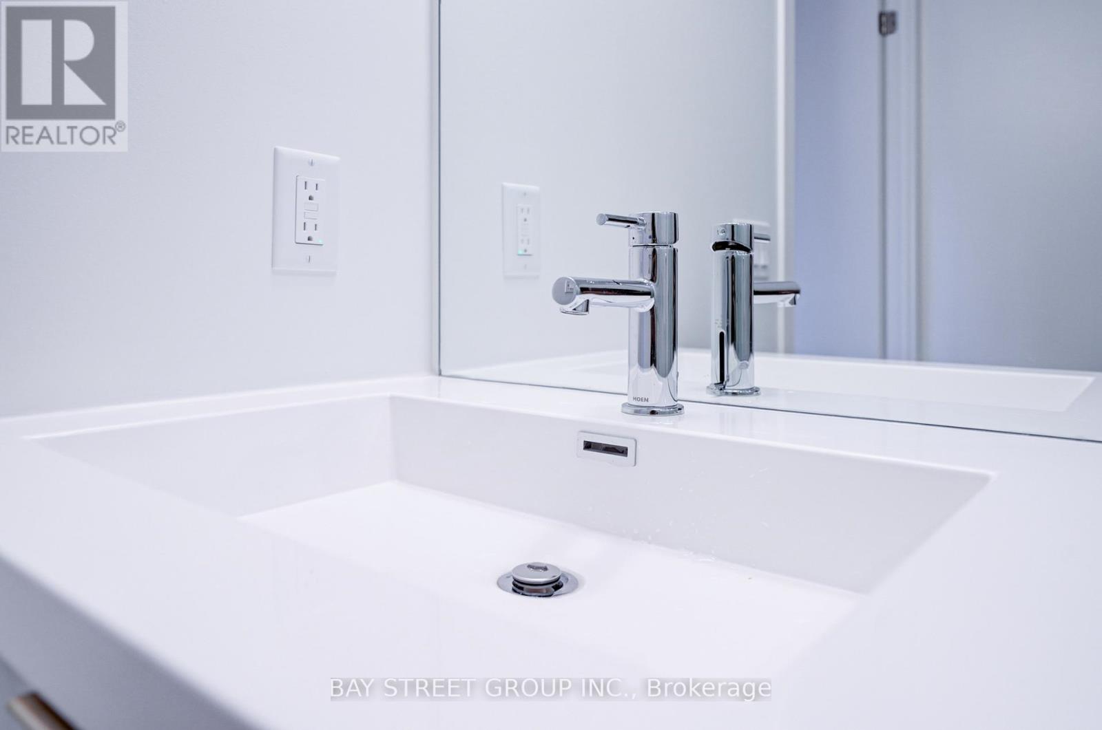 2501 - 138 Downes Street, Toronto, Ontario  M5E 0E4 - Photo 14 - C12466094