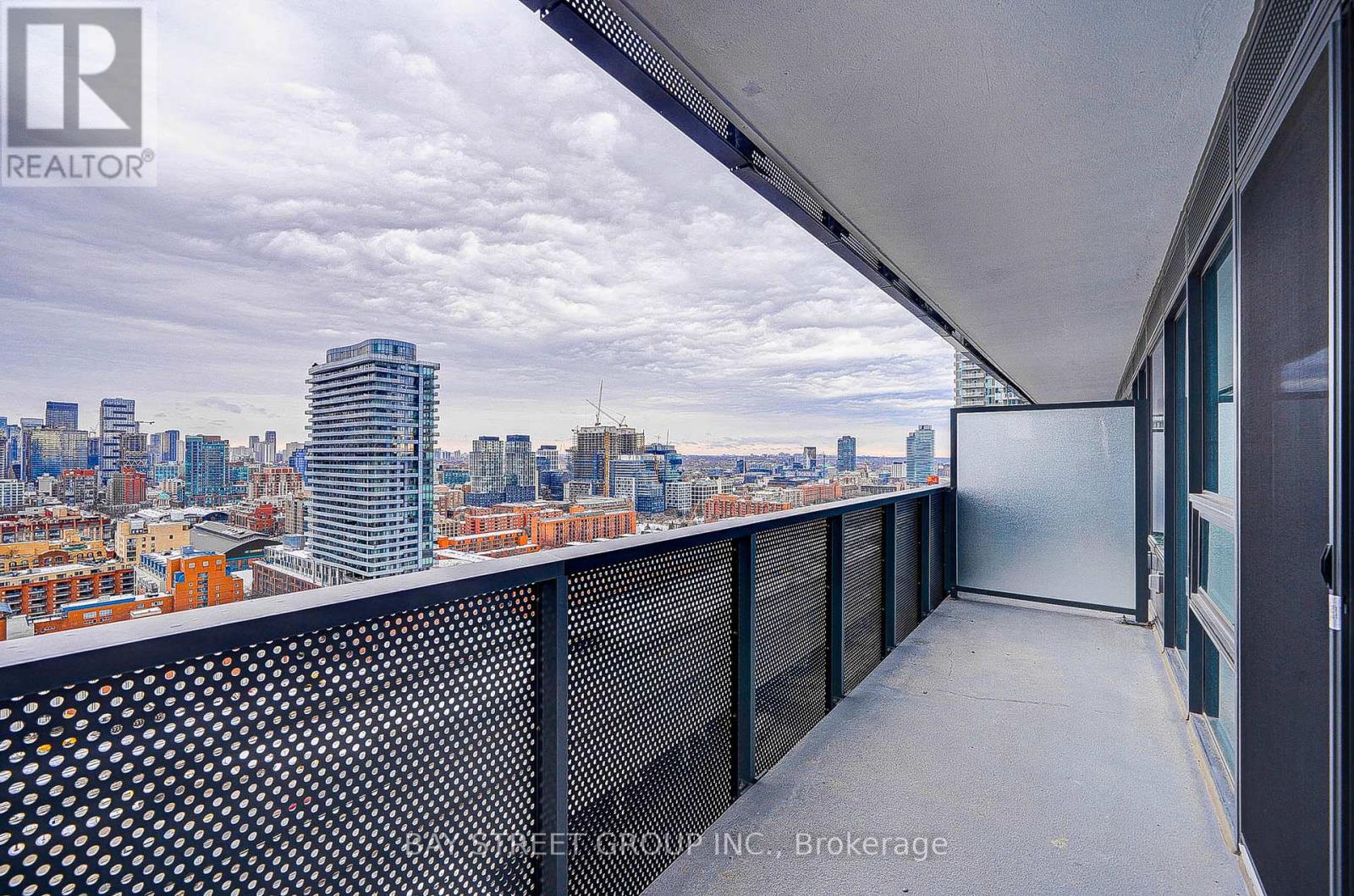 2501 - 138 Downes Street, Toronto, Ontario  M5E 0E4 - Photo 34 - C12466094