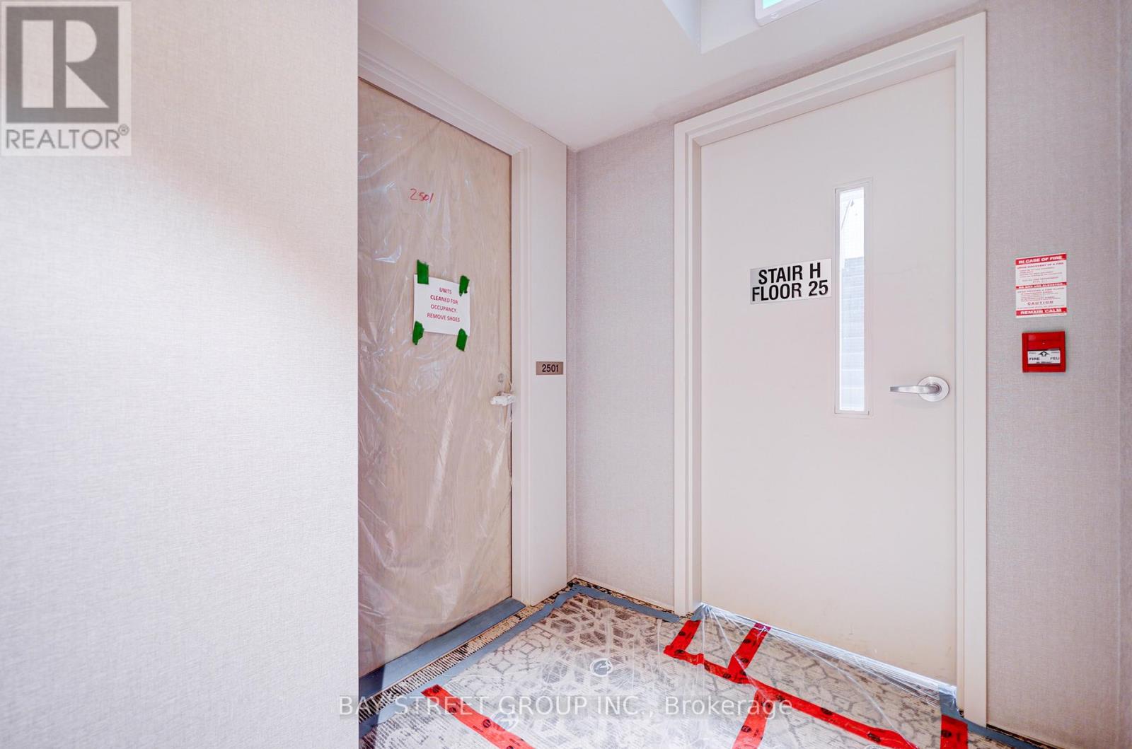 2501 - 138 Downes Street, Toronto, Ontario  M5E 0E4 - Photo 6 - C12466094