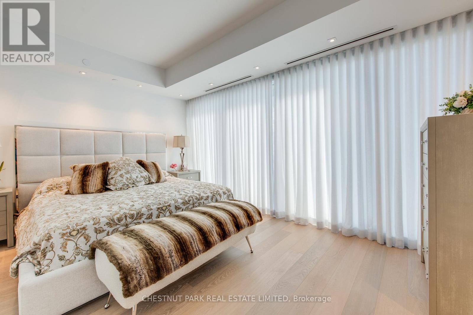 2703 - 200 Cumberland Street, Toronto, Ontario  M5R 0B7 - Photo 16 - C12466212