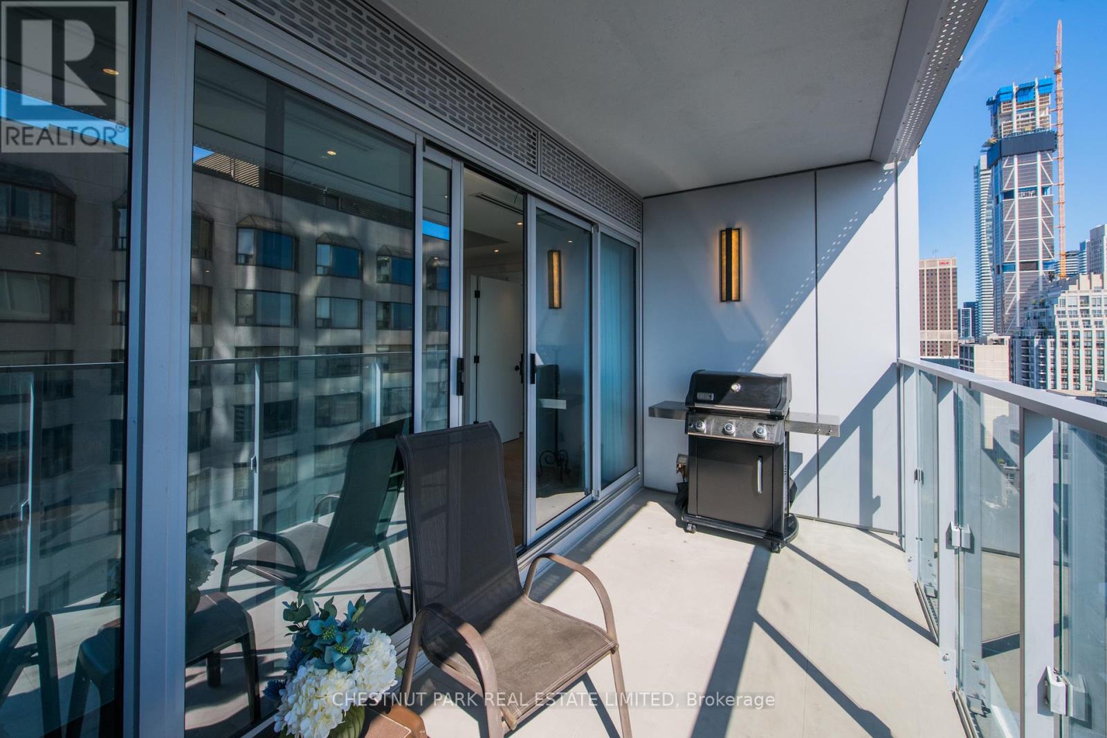2703 - 200 Cumberland Street, Toronto, Ontario  M5R 0B7 - Photo 25 - C12466212