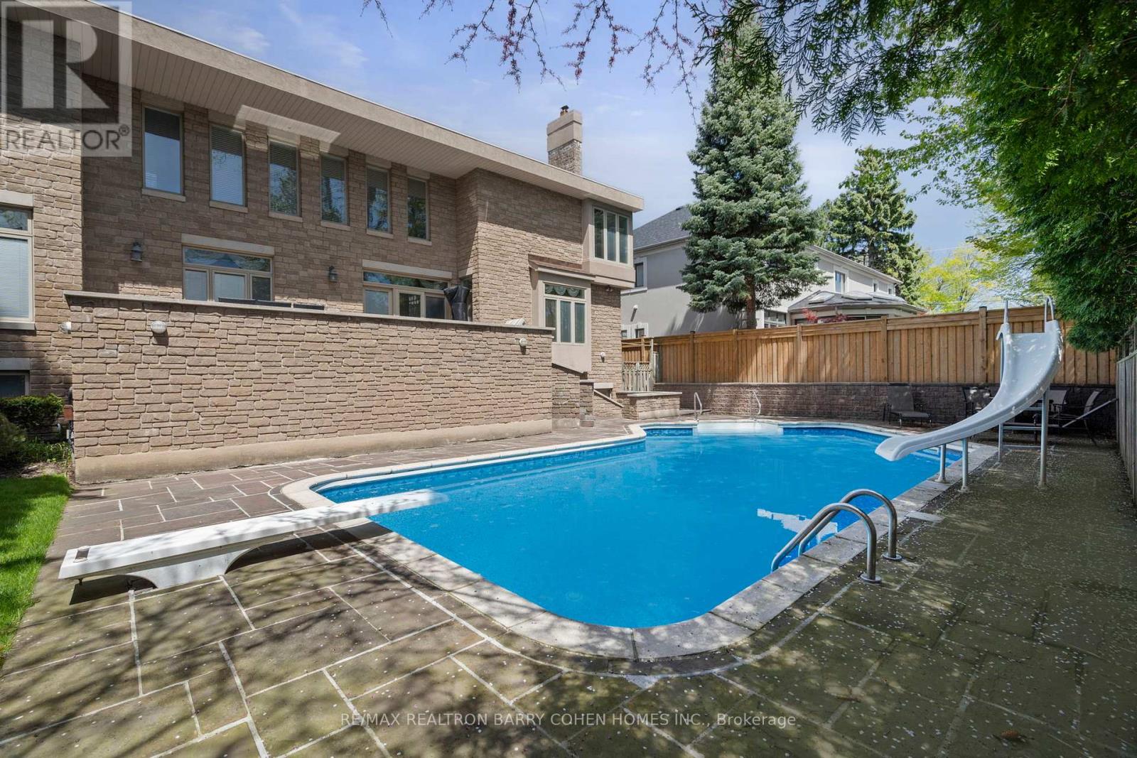 19 Vernham Avenue, Toronto, Ontario  M2L 2B1 - Photo 24 - C12466254