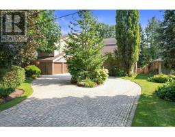 19 VERNHAM AVENUE, Toronto, Ontario