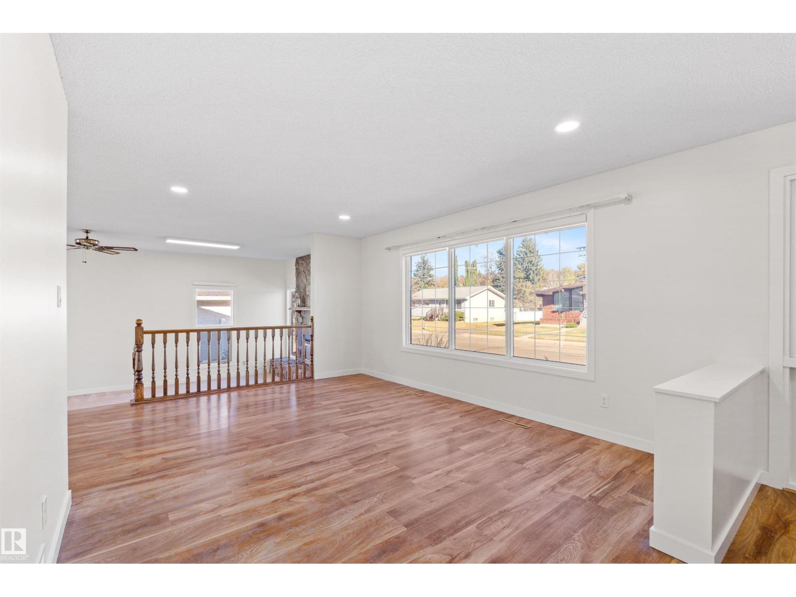 3524 114 St Nw, Edmonton, Alberta  T6J 1L9 - Photo 4 - E4462339
