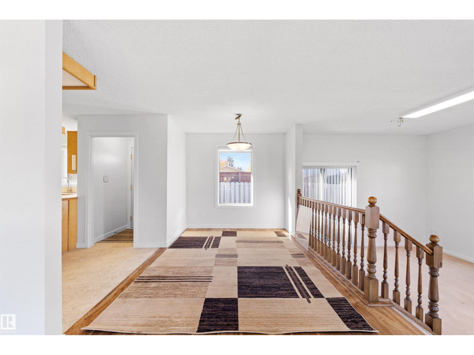 3524 114 St Nw, Edmonton, Alberta  T6J 1L9 - Photo 5 - E4462339