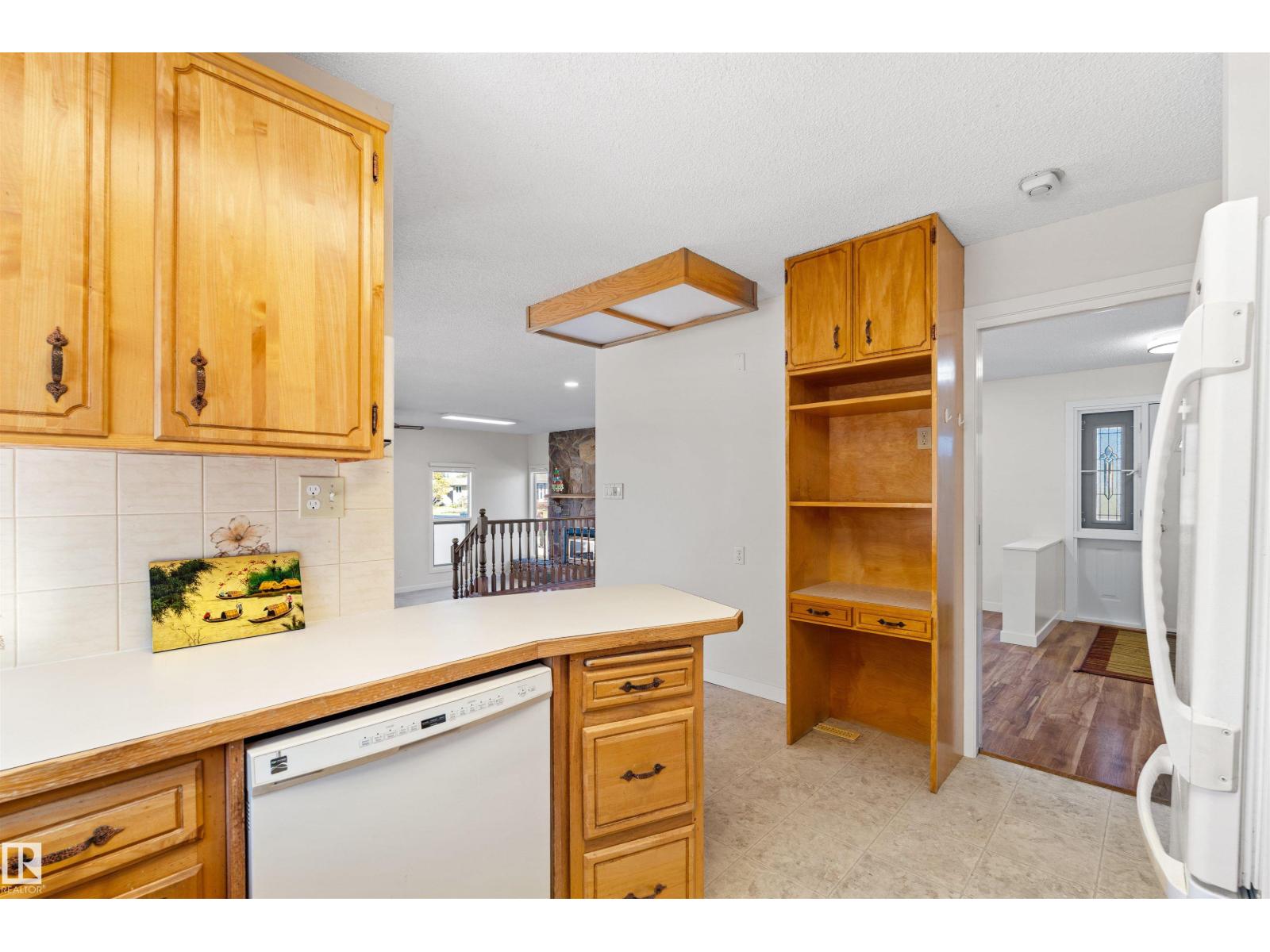 3524 114 St Nw, Edmonton, Alberta  T6J 1L9 - Photo 9 - E4462339