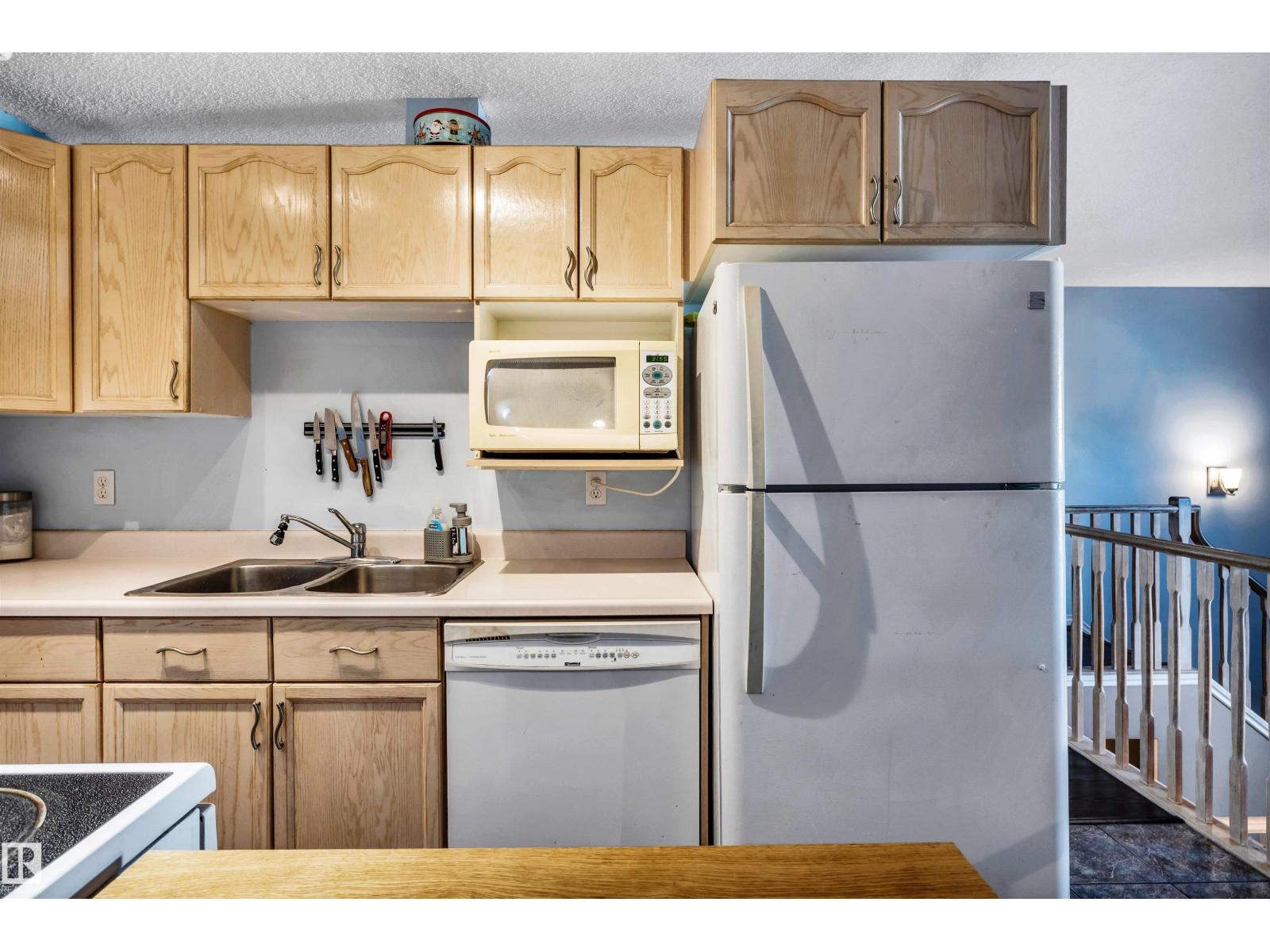 1260 48 St Nw, Edmonton, Alberta  T6L 6R6 - Photo 12 - E4462345