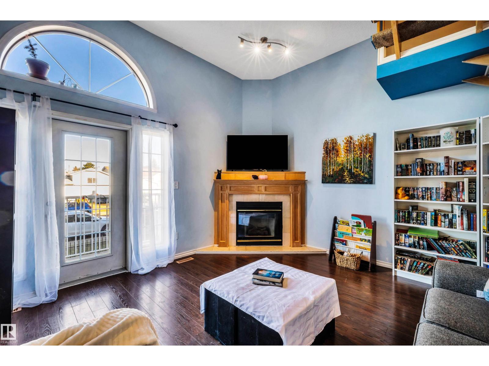 1260 48 St Nw, Edmonton, Alberta  T6L 6R6 - Photo 2 - E4462345