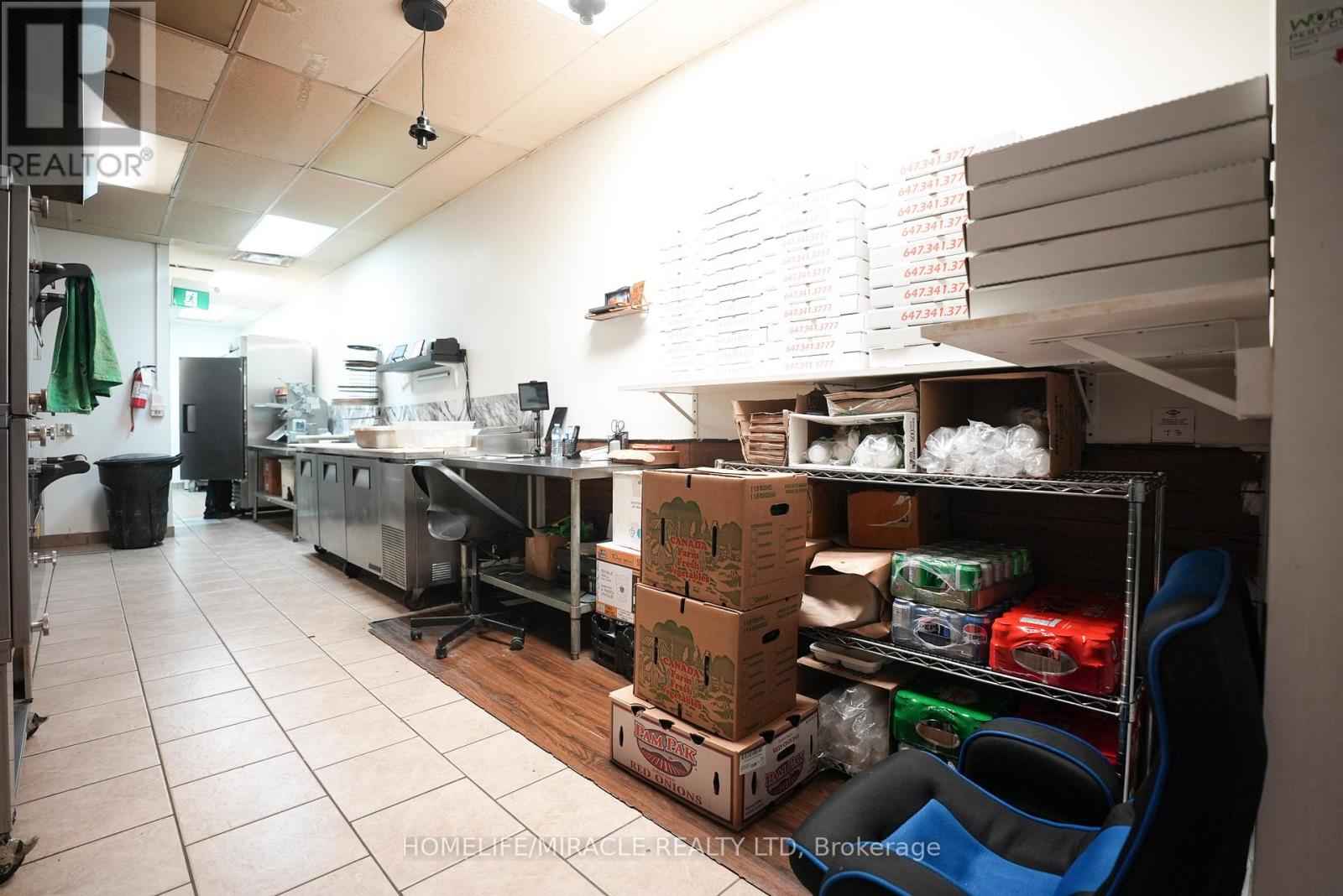 1738 Lawrence Avenue E, Toronto, Ontario  M1R 2Y1 - Photo 3 - E12466120