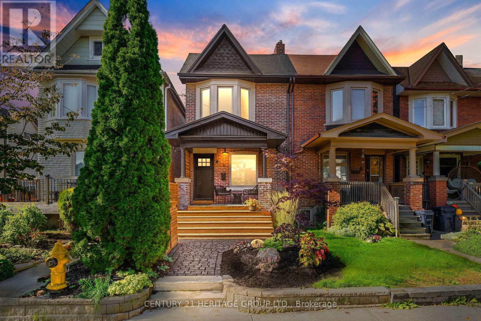4 ORCHARD PARK BOULEVARD, Toronto, Ontario