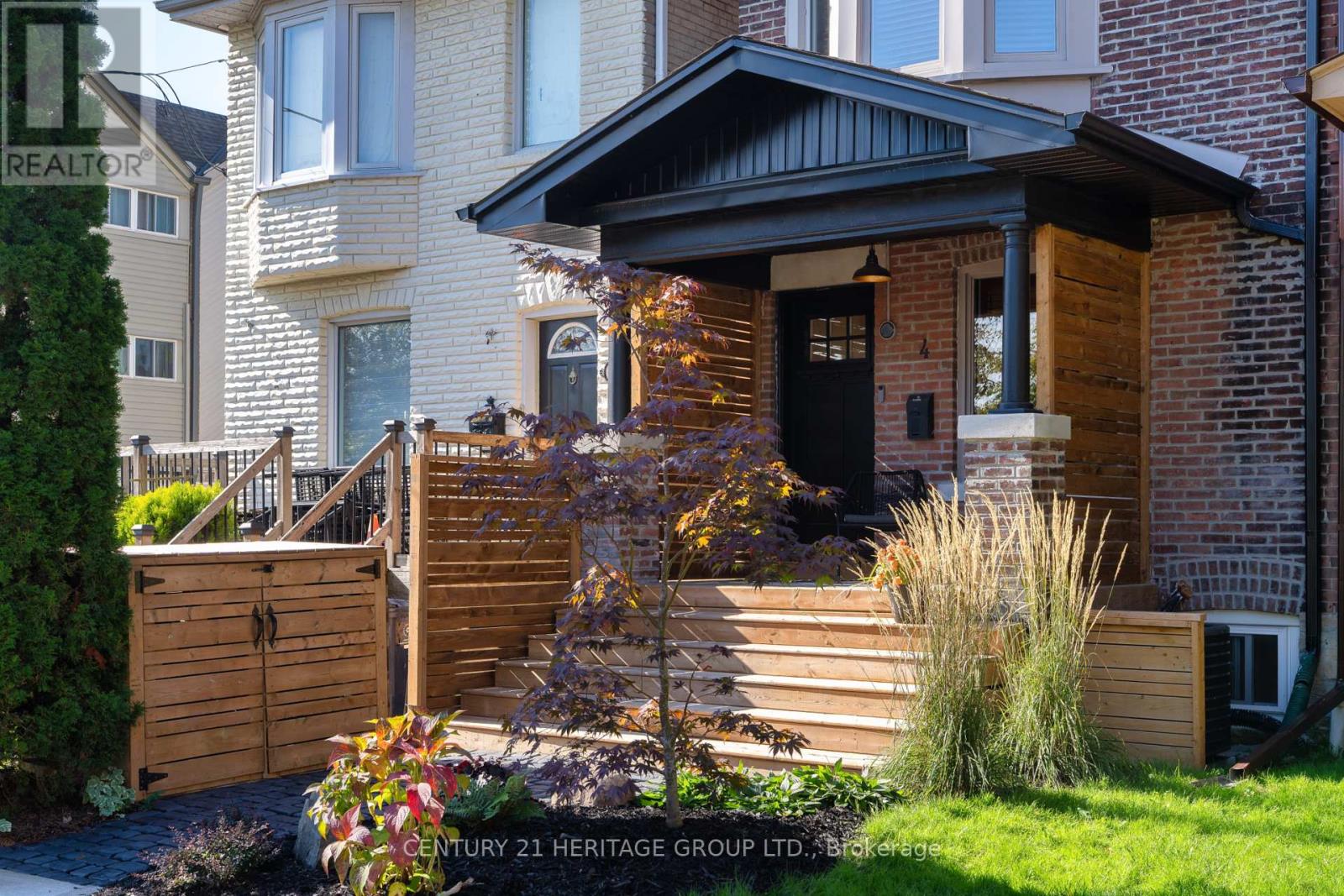 4 Orchard Park Boulevard, Toronto, Ontario  M4L 3E2 - Photo 2 - E12466122