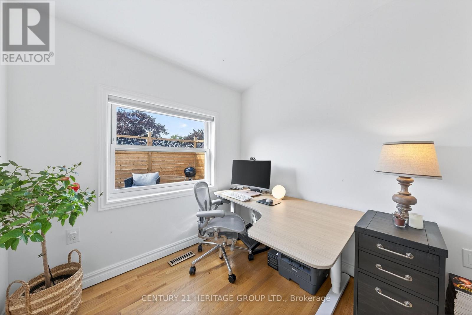 4 Orchard Park Boulevard, Toronto, Ontario  M4L 3E2 - Photo 22 - E12466122
