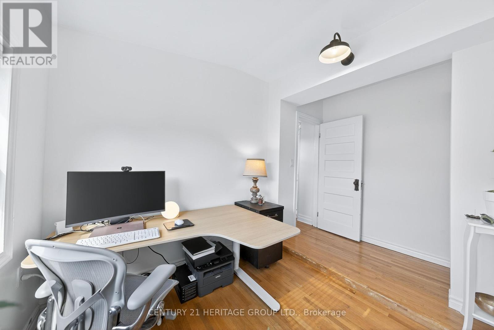 4 Orchard Park Boulevard, Toronto, Ontario  M4L 3E2 - Photo 23 - E12466122
