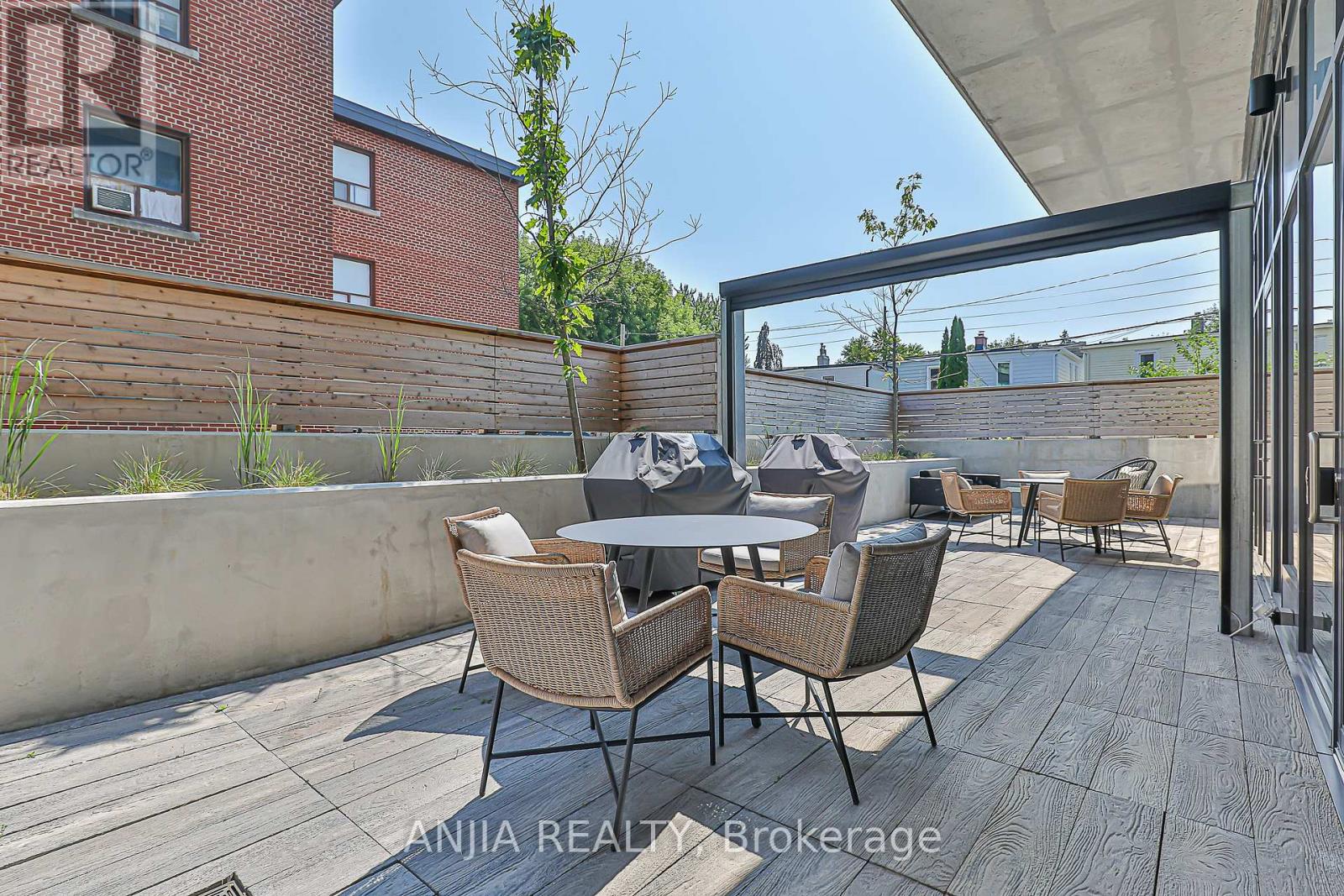 207 - 2369 Danforth Avenue, Toronto (East End-Danforth), Ontario  M4C 0B1 - Photo 3 - E12466170